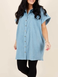 Blue patch pocket button loose fitting shirt