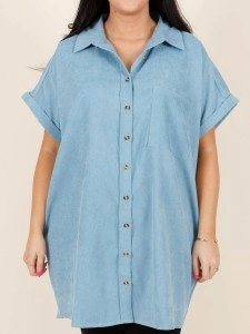 Blue patch pocket button loose fitting shirt