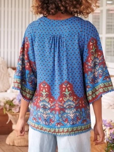 Boho V-neck position-print shirt