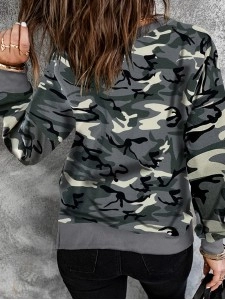 Casual camouflage print crew neck sweatshirt