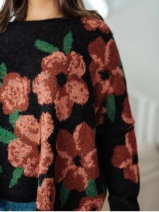 Casual contrasting floral pattern solid color sweater