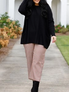 Checkered cropped straight leg pants