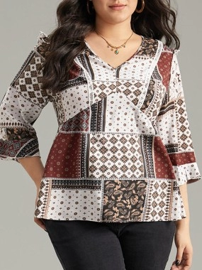 V-neck geometric print elegant shirt