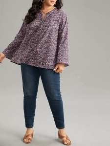 V-neck long sleeve floral shirt