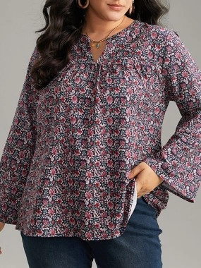 V-neck long sleeve floral shirt