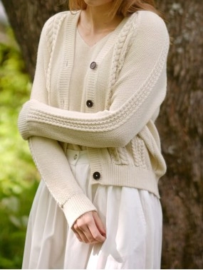 Women's gray white woven wool sweater