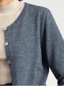 Women's gray woven wool sweater