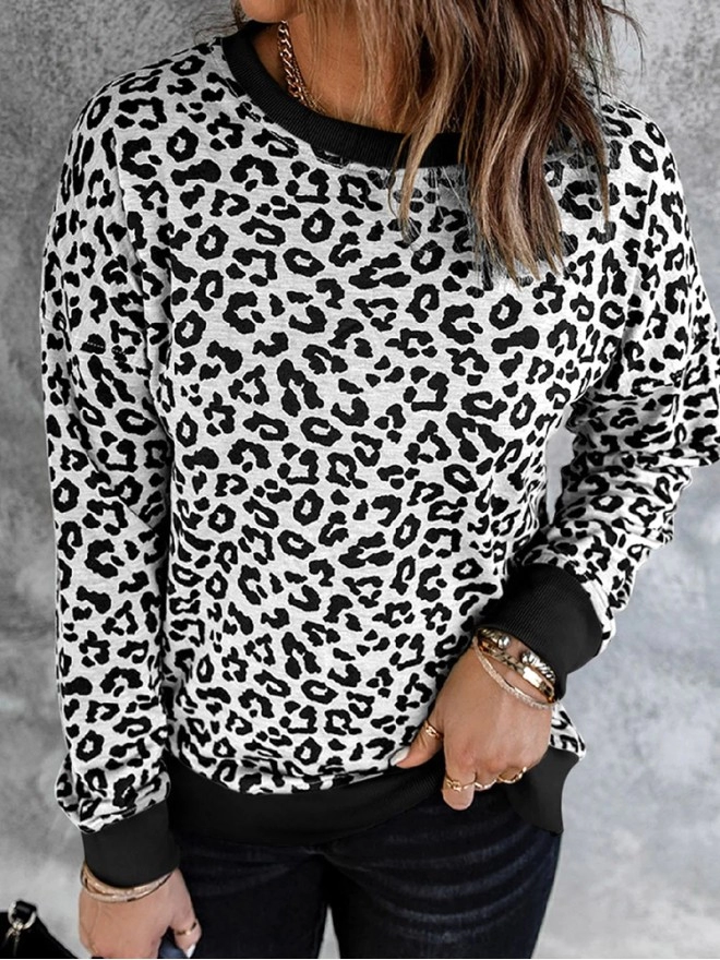 Women's leopard print crew neck sweatshirt