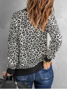 Women's leopard print crew neck sweatshirt