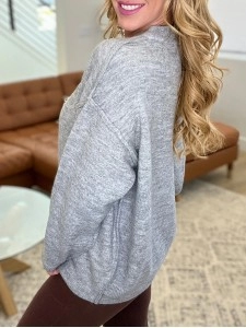 Women's round neck solid color sweater